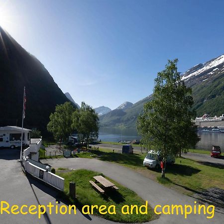 Geirangerfjorden Feriesenter Hotel Exterior photo